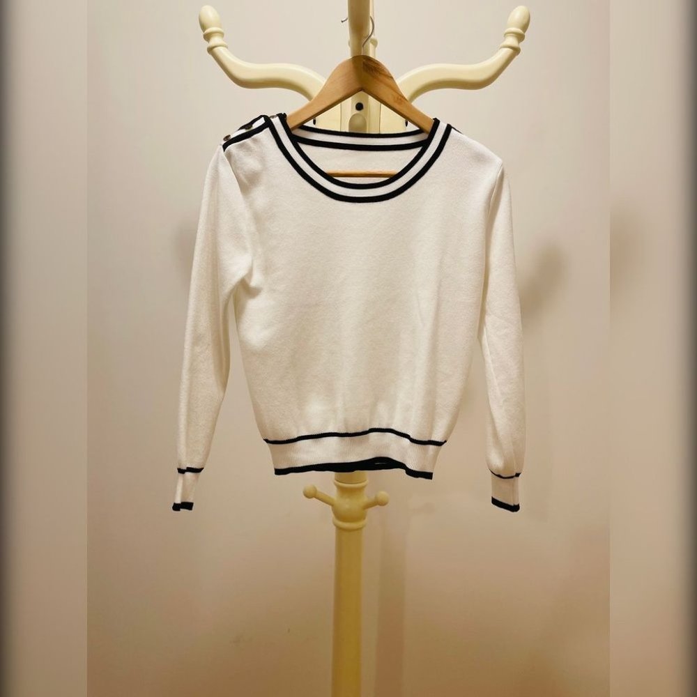 Light White Sweater
